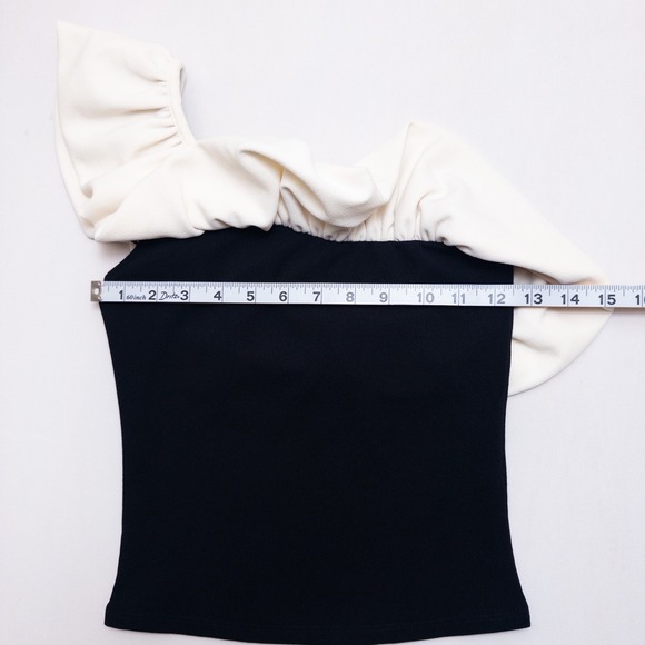 H&M One Shoulder Ruffle Top Black White Asymmetrical Stretch Women's XS - Picture 6 of 10